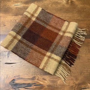 Andante 44x10 in vintage wool scarf